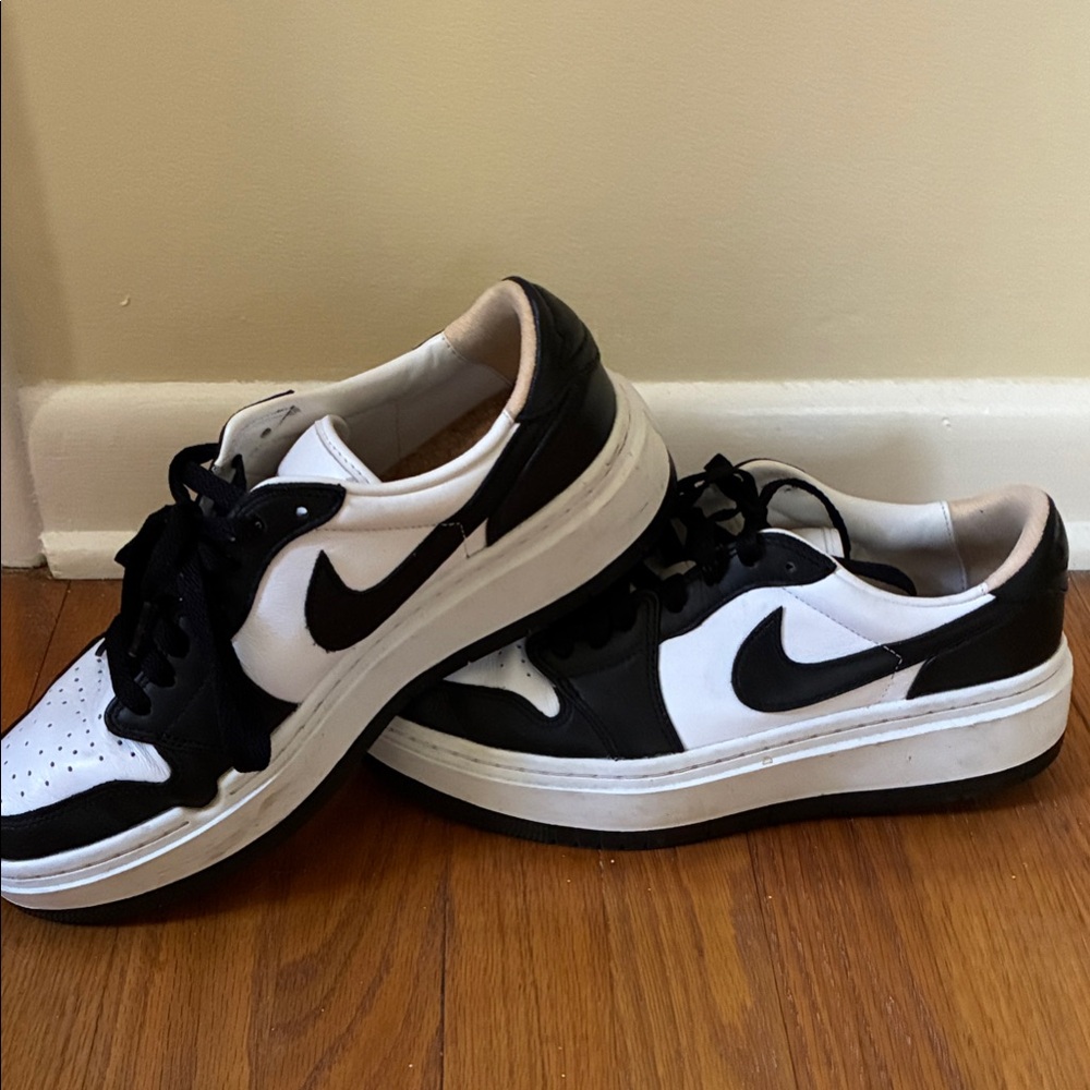 Air Jordan 1 Elevate Nike Air Classic Black and White Panda Sneakers
